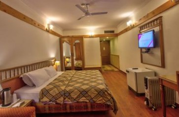 Semi Deluxe Room